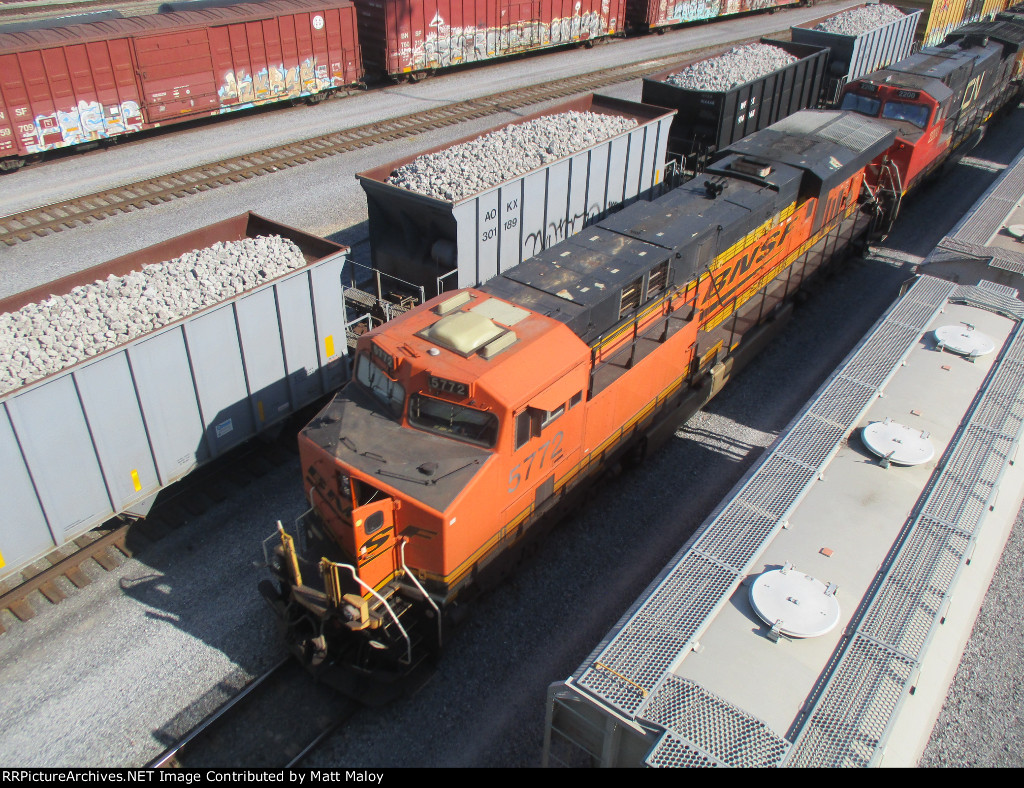 BNSF 5772